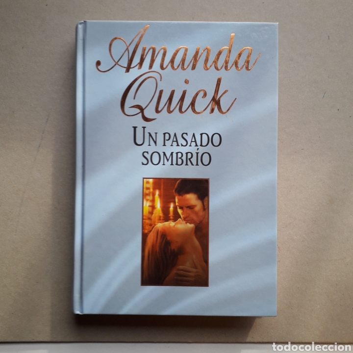 Libros de segunda mano: AMANDA QUICK - UN PASADO SOMBRIO +t6 - Foto 1