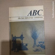 Libros de segunda mano: ABC DE LAS LABORES CASERAS, GERTRUD OHEIM, ED. CÍRCULO DE LECTORES. Lote 402651174