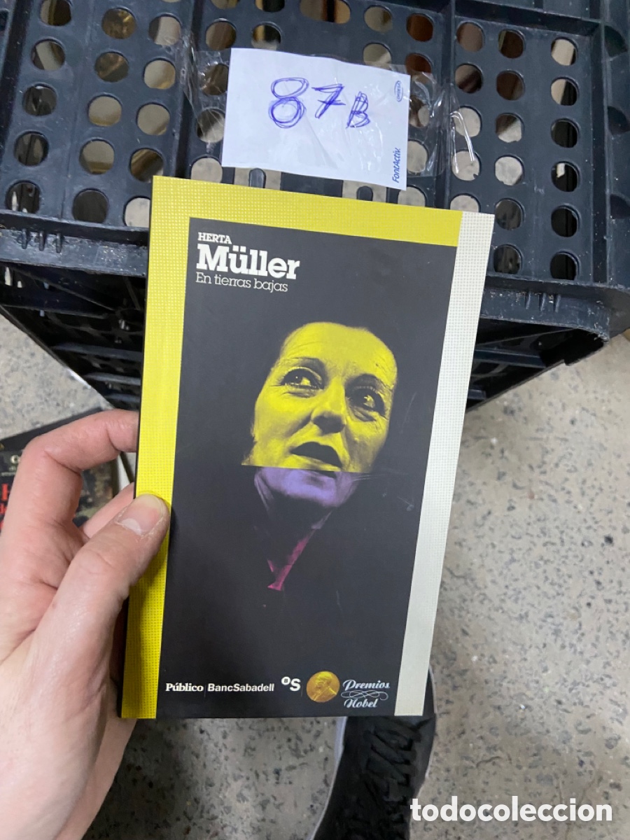 Libros de segunda mano: 87B HERTA M&uuml;ller En tierras bajas - Foto 1