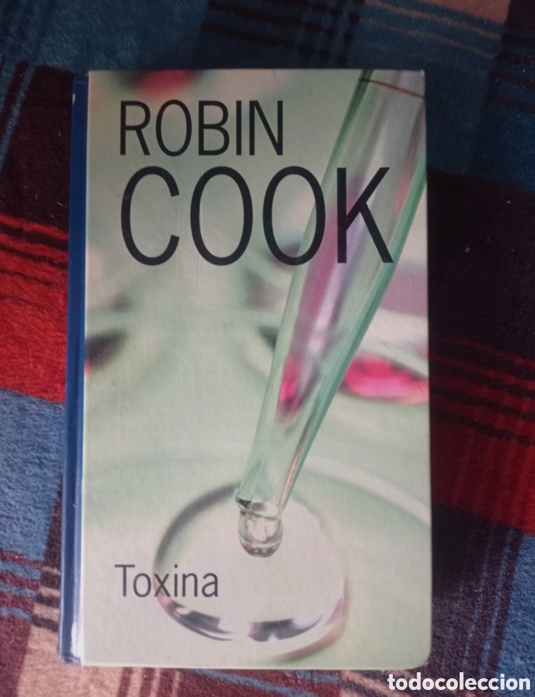 Libros de segunda mano: Toxina. Robin Cook - Foto 1