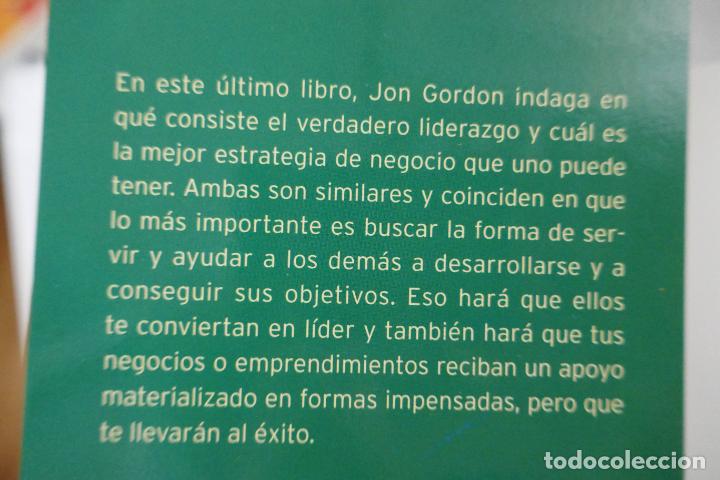 Libros de segunda mano: El carpintero - Jon Gordon - COMO NUEVO - Foto 4