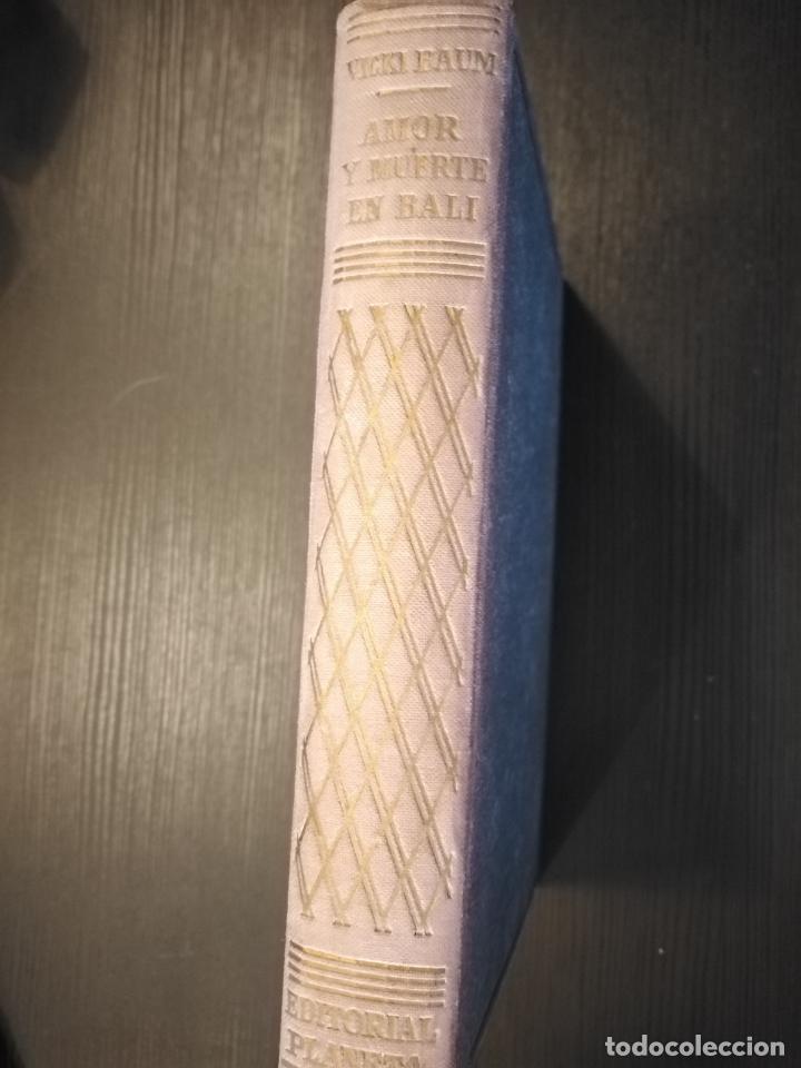 Libros de segunda mano: Amor y muerte en Bali - Vicki Baum - Foto 3