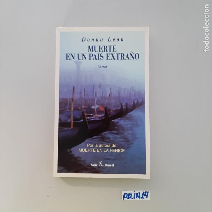Libros de segunda mano: Muerte en un pa&iacute;s extra&ntilde;o - Foto 1