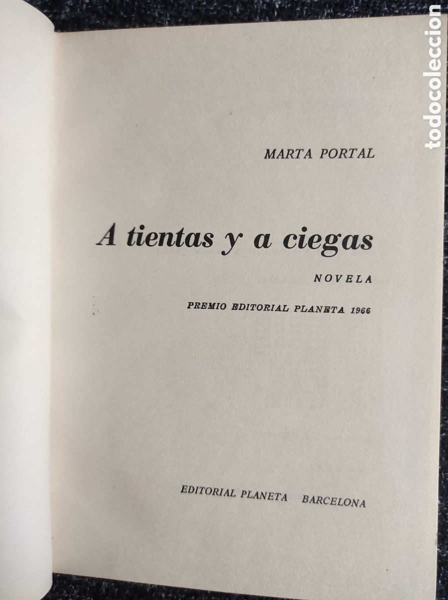 Libros de segunda mano: A TIENTAS Y A CIEGAS / MARTA PORTAL - Foto 2