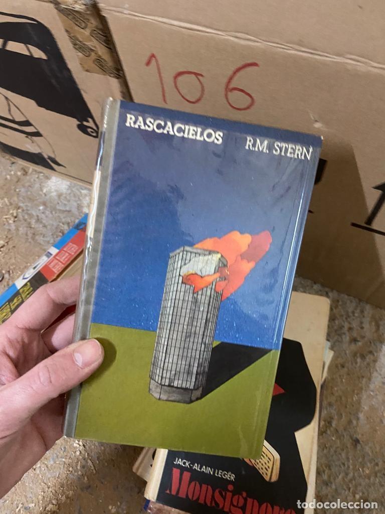 Libri di seconda mano: CAJA106 RASCACIELOS, R M STERN