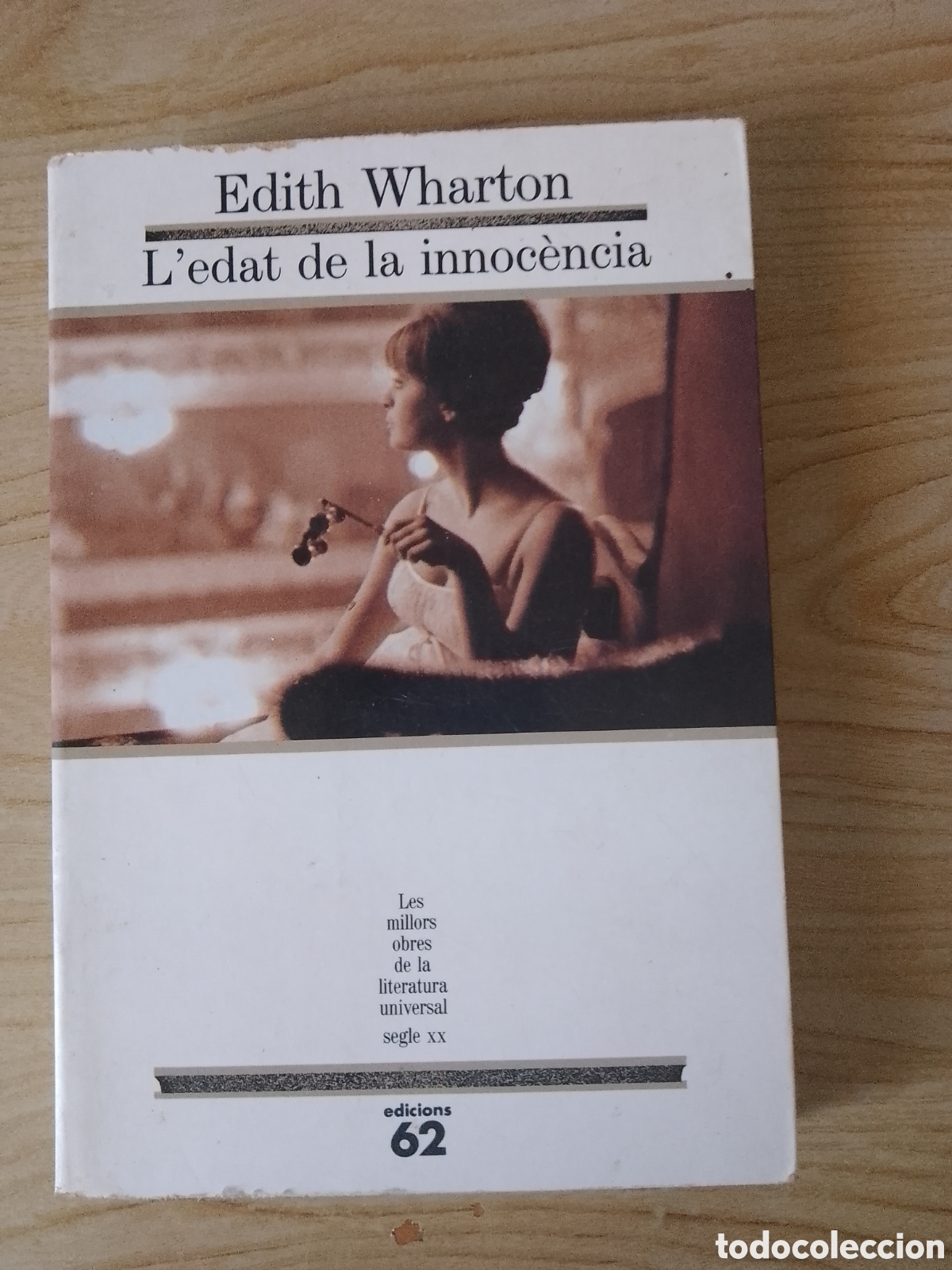 Libros de segunda mano: Ledat de la innoc&egrave;ncia - Edith Wharton. - Foto 1