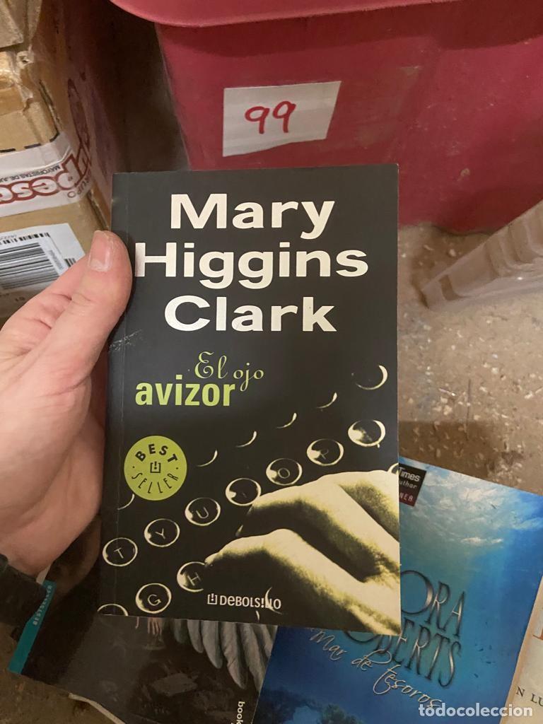 Libros de segunda mano: CAJA99 MARY HIGGINS CLARK, EL OJO AVIZOR