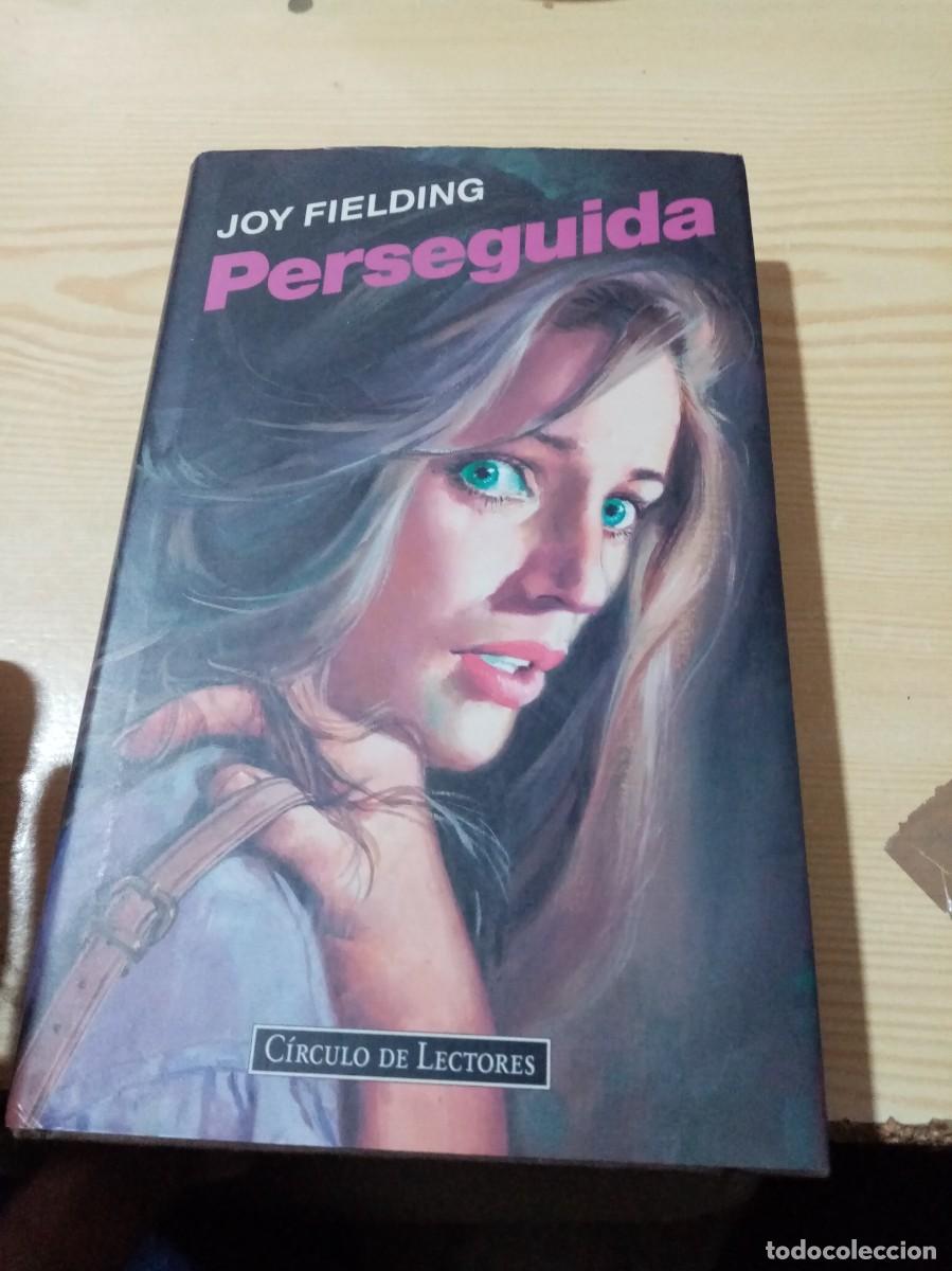 Libros de segunda mano: PERSEGUIDA. JOY FIELDING. EST17B1 - Foto 1