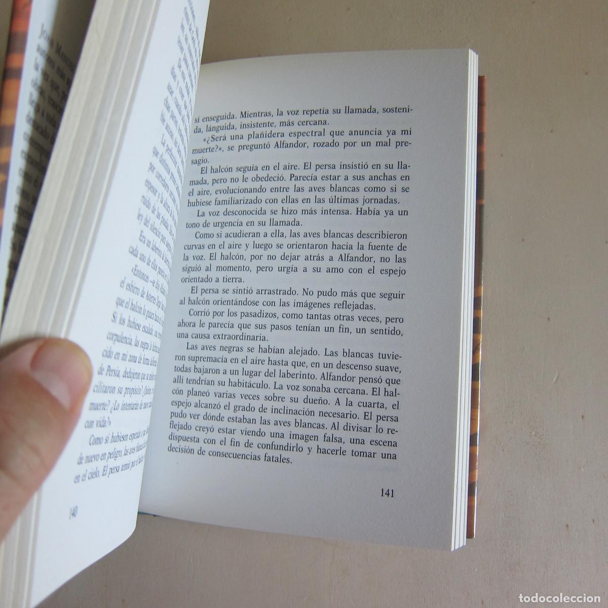 Libros de segunda mano: LA NOCHE DEL ECLIPSE - JOAN MANUEL GISBERT (GRAN ANGULAR) NOVELA - Foto 3