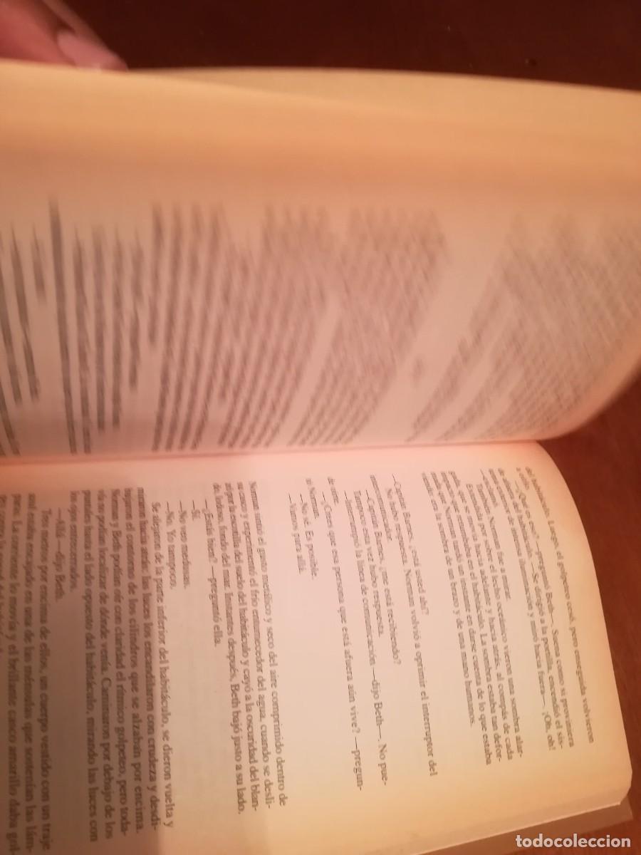 Libros de segunda mano: ESFERA / MICHAEL CRICHTON / CONS412 / GRANDES EXITOS - Foto 5
