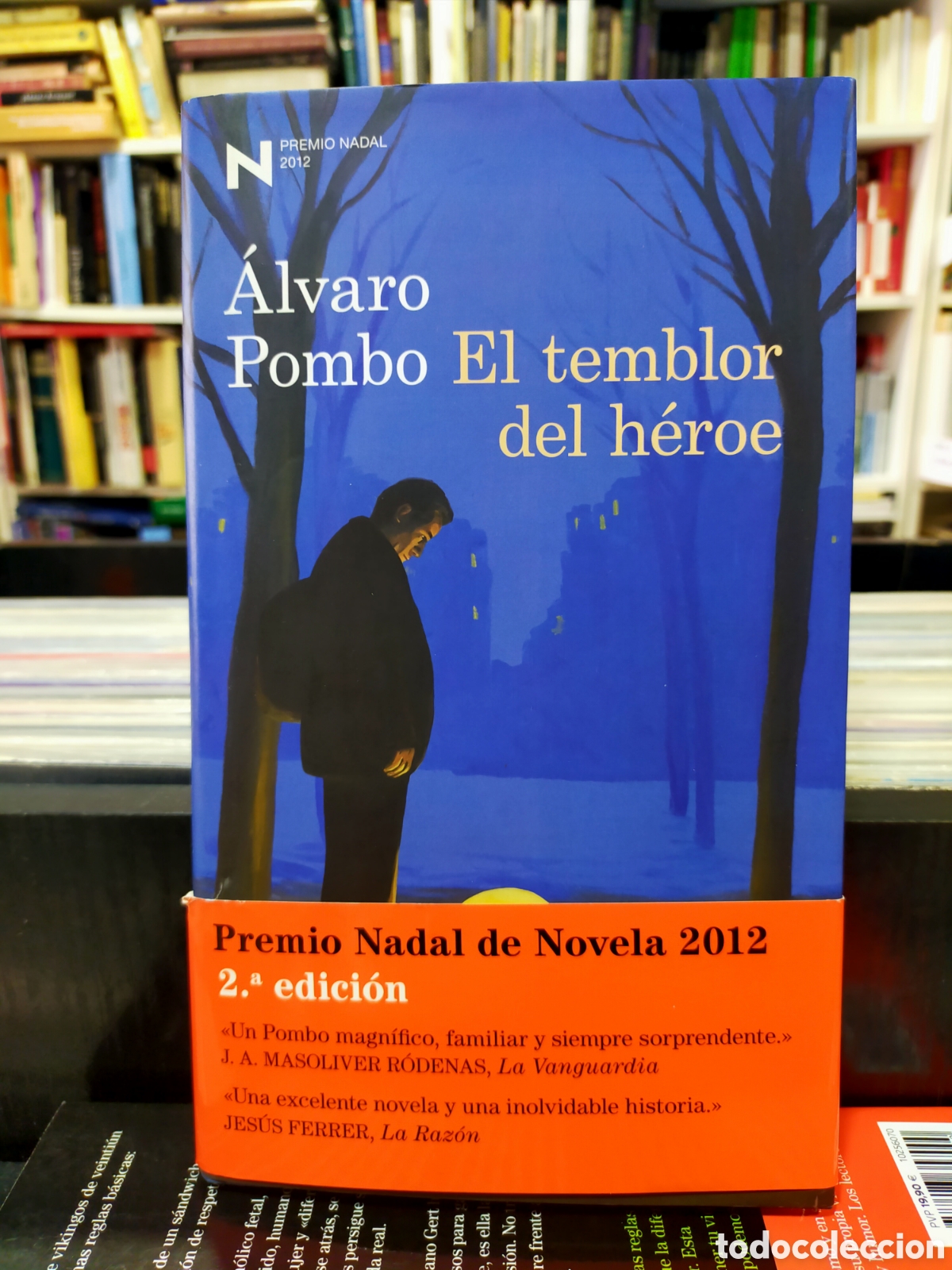 Libros de segunda mano: EL TEMBLOR DEL H&Eacute;ROE - &Aacute;LVARO POMBO - Foto 1