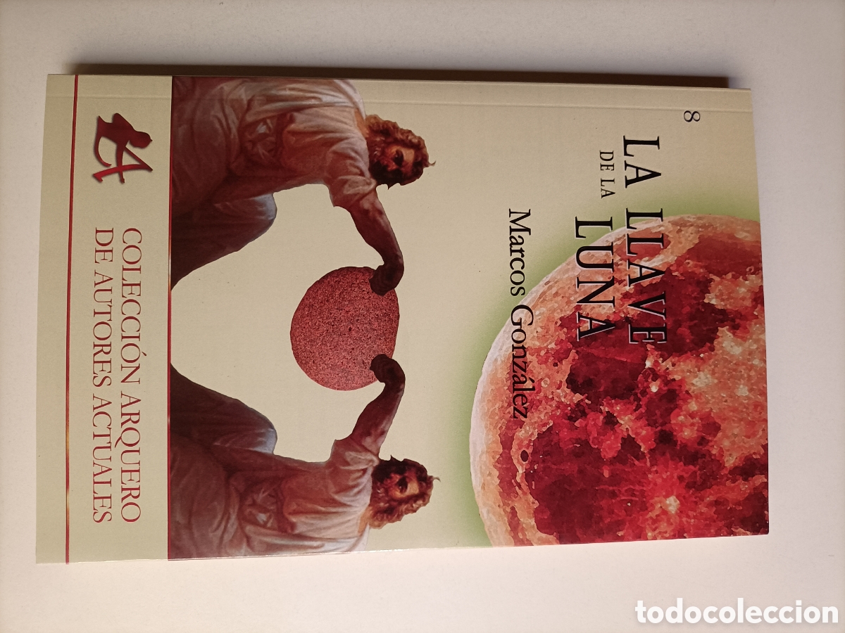Libros de segunda mano: La llave de la luna Marcos Gonz&aacute;lez - Foto 2