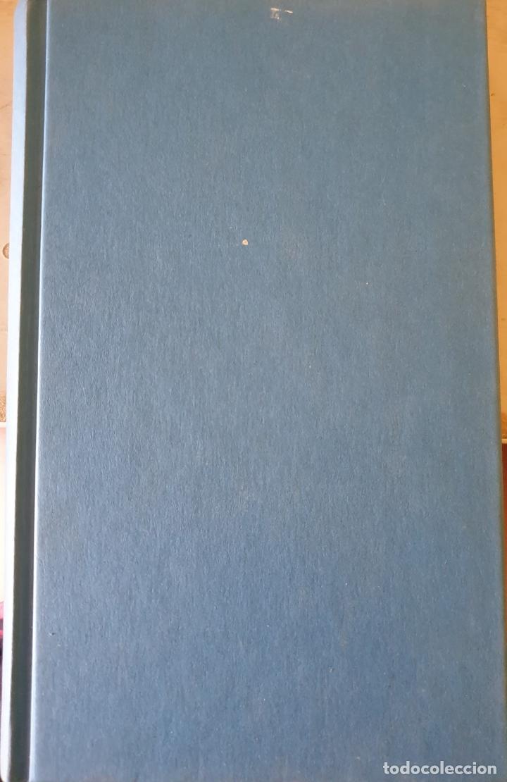 Libros de segunda mano: TRAICIONES. - ROBERTS, Nora. - Foto 1