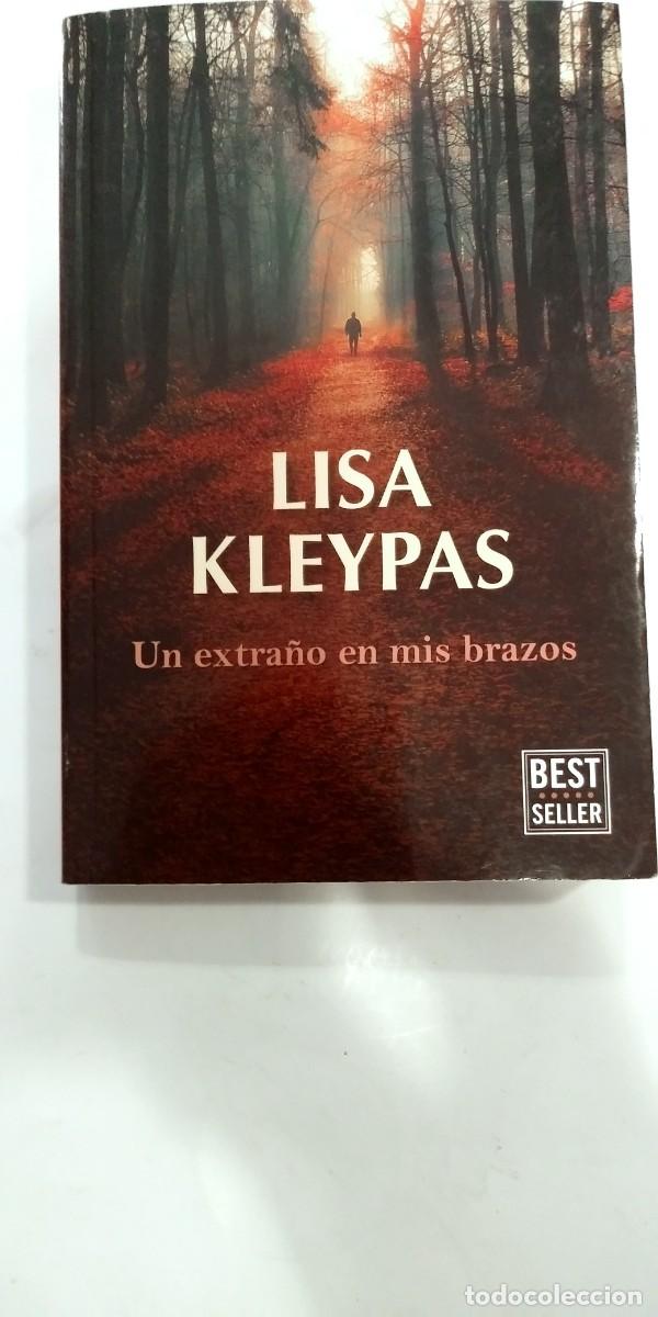 Libros de segunda mano: Un extra&ntilde;o en mis brazos Lisa Kleypas - Foto 1