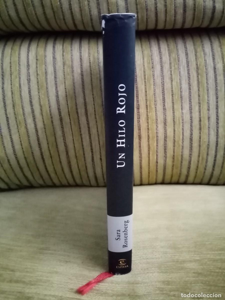 Libros de segunda mano: UN HILO ROJO - Foto 2