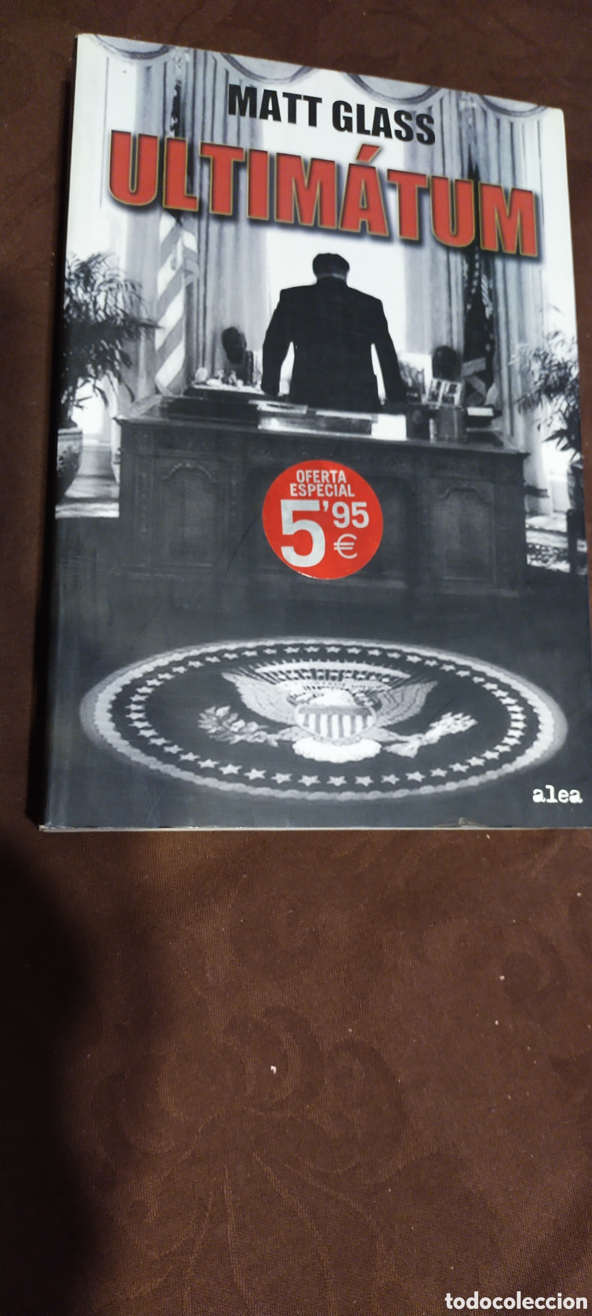Libros de segunda mano: Ultim&aacute;tum Matt glass - Foto 1