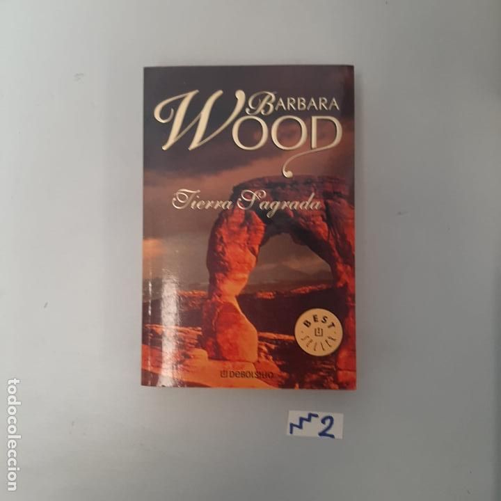 Libros de segunda mano: Tierra sagrada - Foto 1