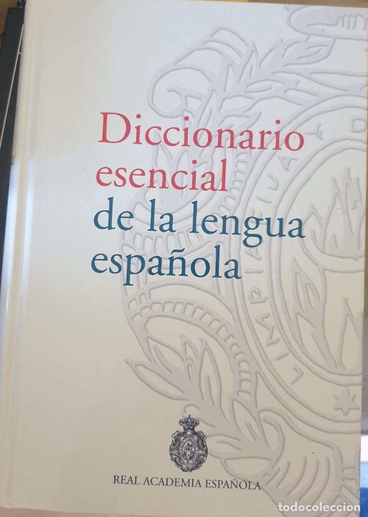 Libri di seconda mano: DICCIONARIO ESENCIAL DE LA LENGUA ESPA&Ntilde;OLA. -