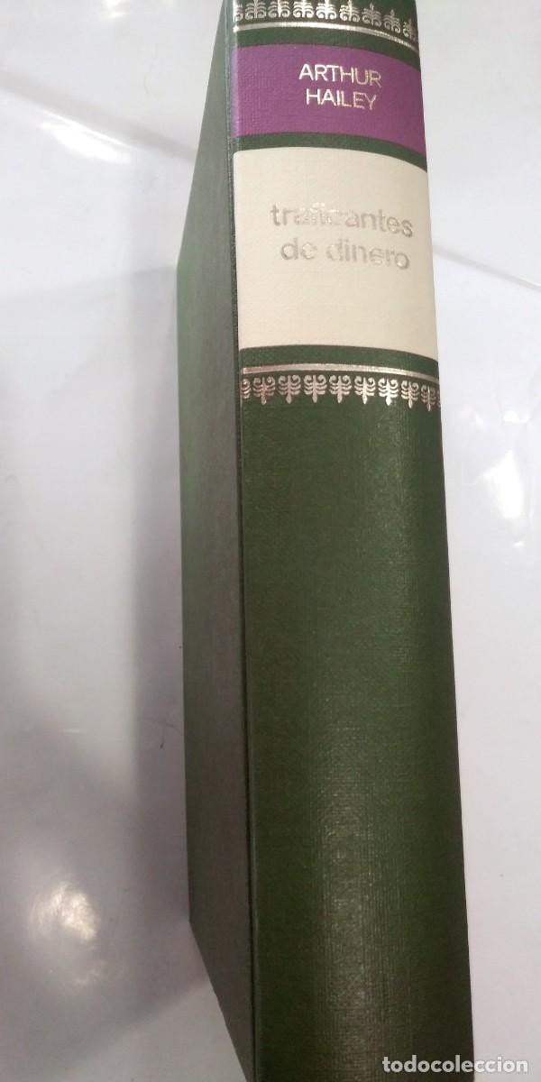 Libros de segunda mano: Traficantes de dinero Arthur Hailey - Foto 2