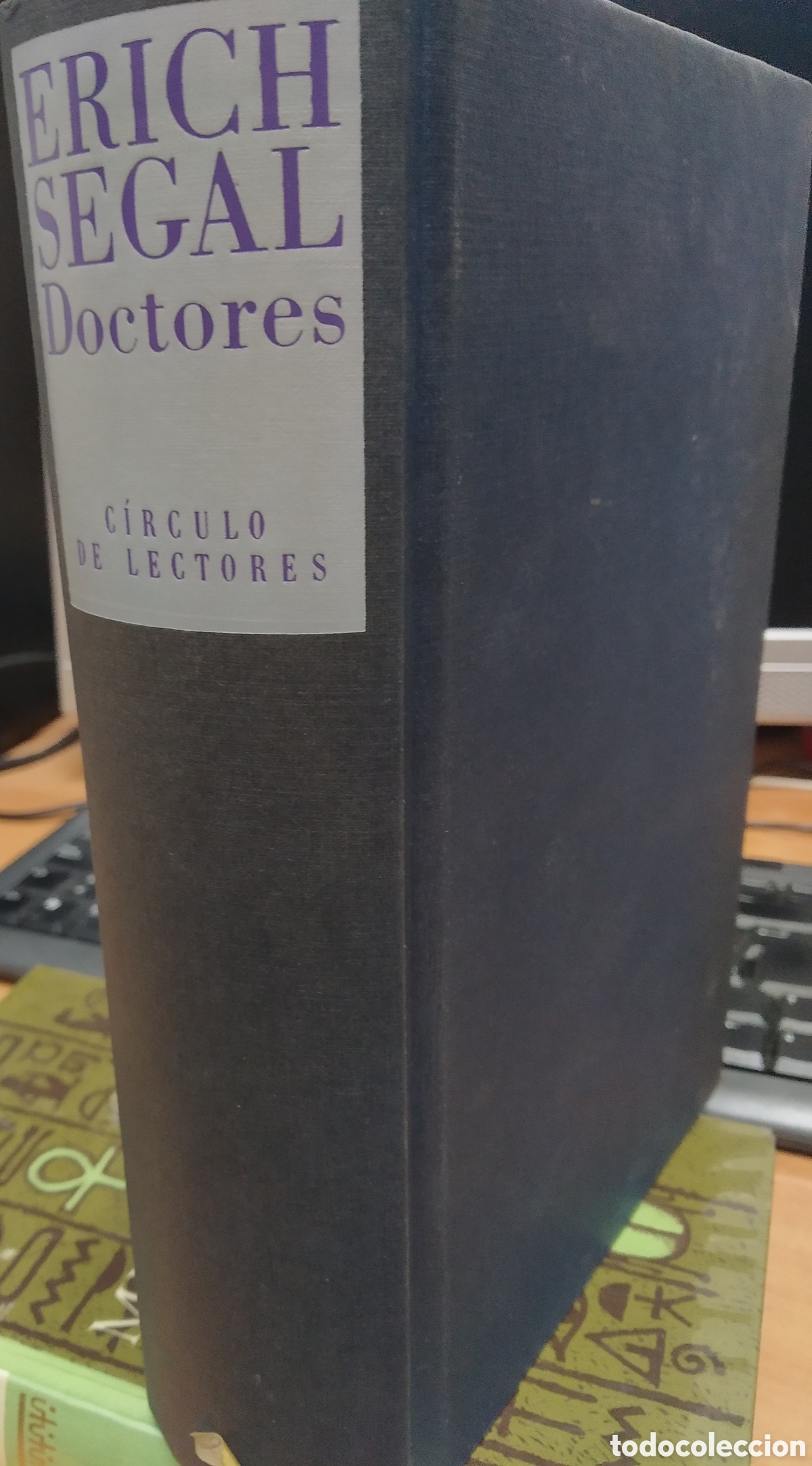 Libros de segunda mano: DOCTORES. ERICH SEGAL. - Foto 1