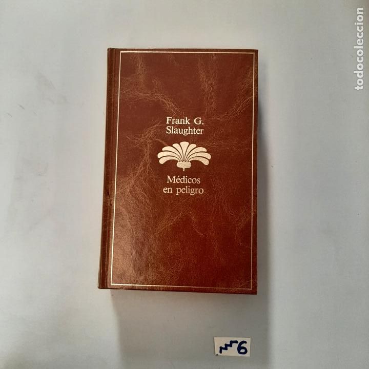 Libros de segunda mano: M&eacute;dicos en peligro - Foto 1