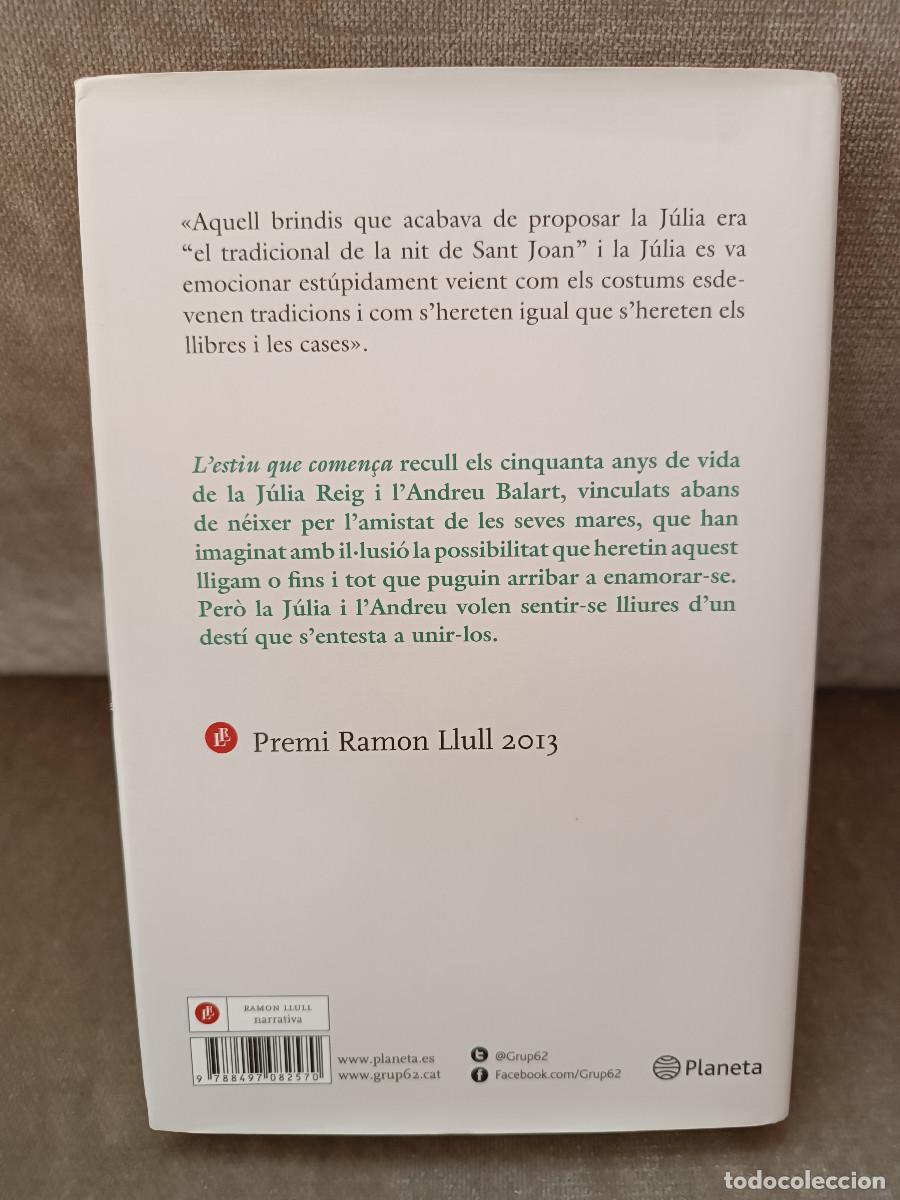 Libros de segunda mano: S&Iacute;LVIA SOLER - LESTIU QUE COMEN&Ccedil;A - PLANETA, 2013 - EN CATAL&Agrave; - - Foto 3