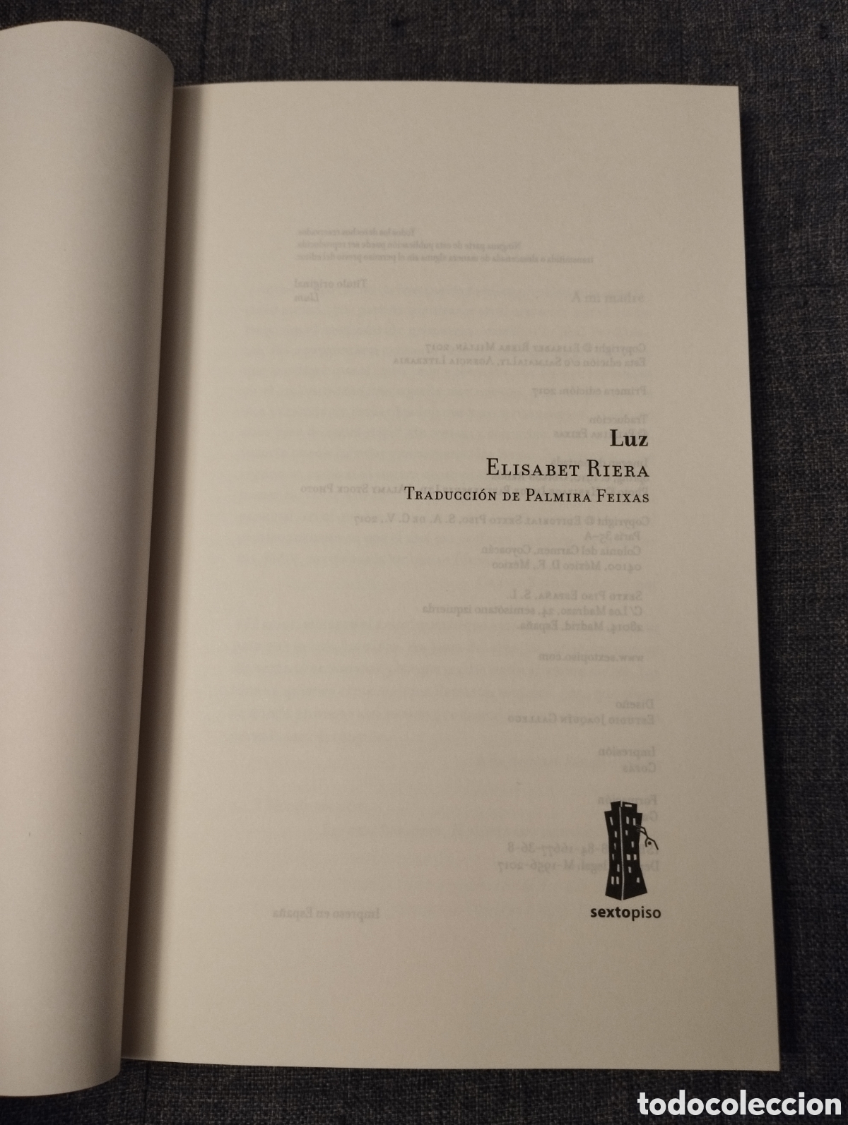 Libros de segunda mano: LUZ (ELISABET RIERA) - Foto 2