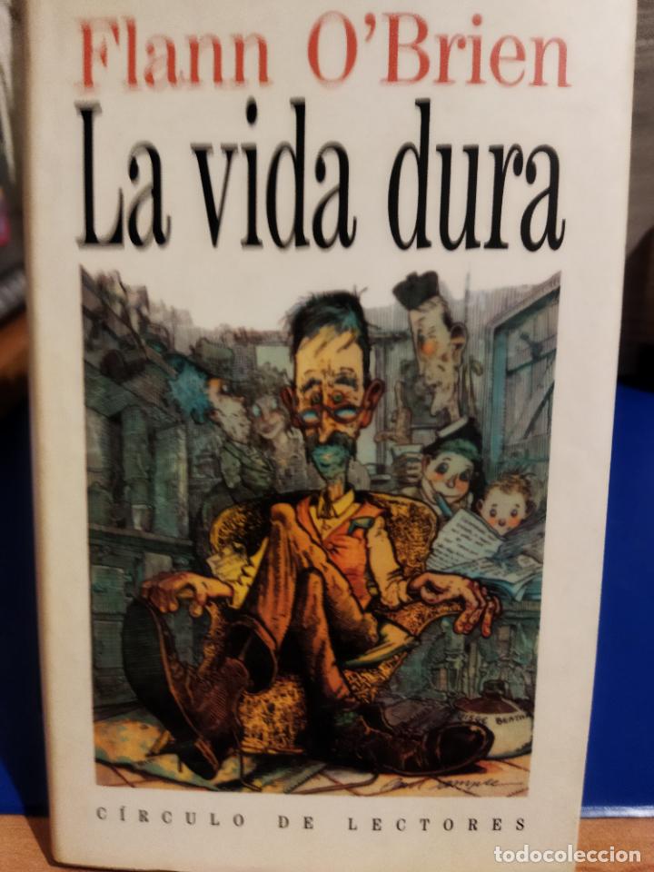 Libros de segunda mano: La vida dura - Foto 1