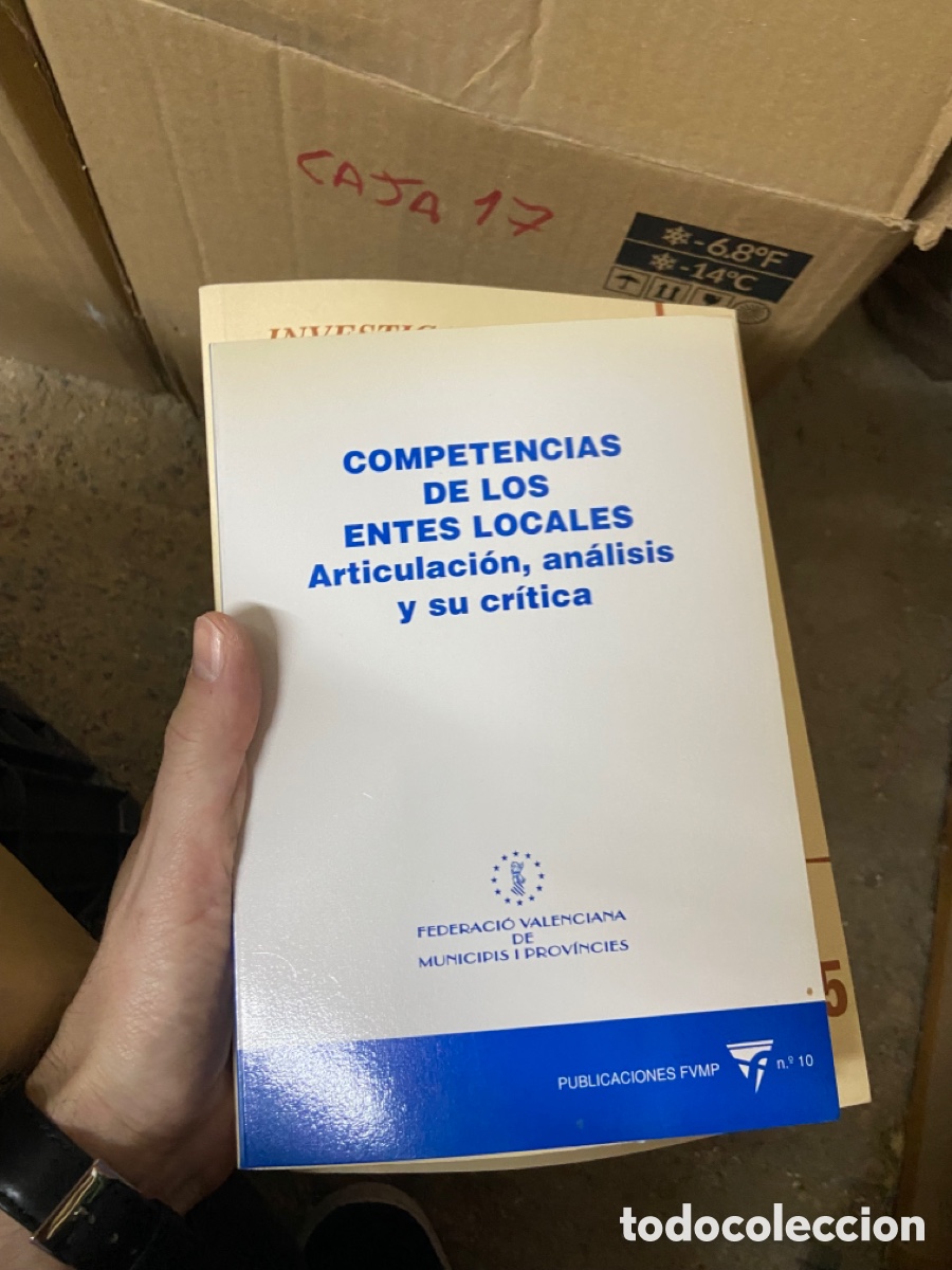 Libros de segunda mano: Caja17 COMPETENCIAS DE LOS ENTES LOCALES Articulaci&oacute;n, an&aacute;lisis y su cr&iacute;tica