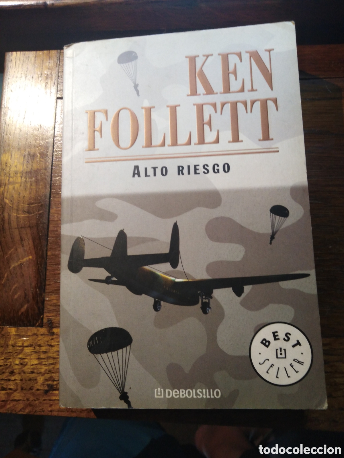 Libros de segunda mano: Alto r&iacute;esgo. Ken Follet - Foto 1