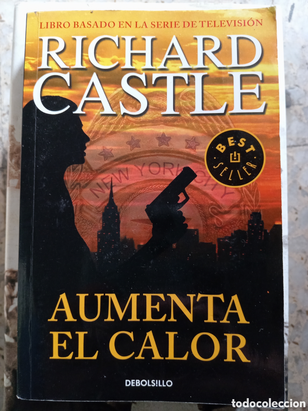 Libros de segunda mano: AUMENTA EL CALOR RICHARD CASTLE - Foto 1