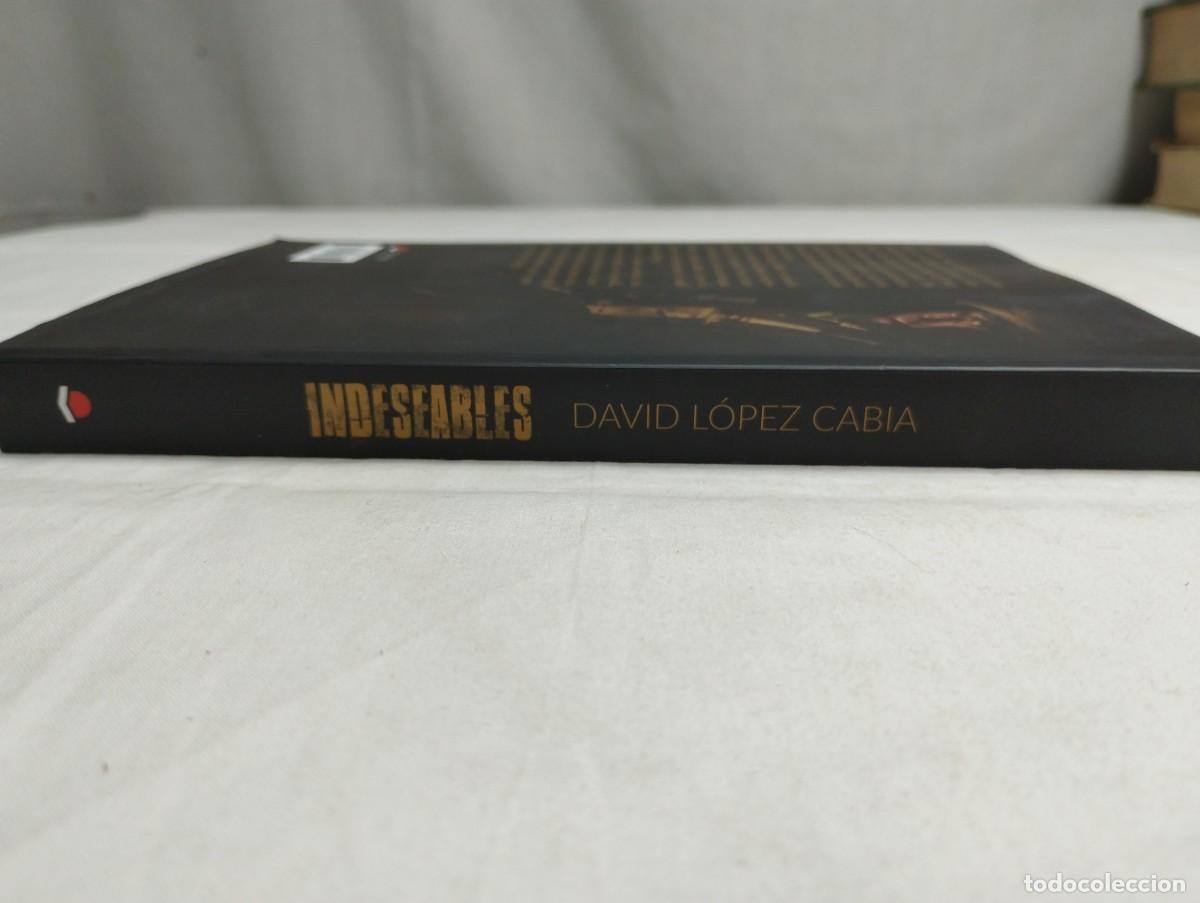 Libros de segunda mano: Indeseables. David L&oacute;pez, 2017 - Foto 3