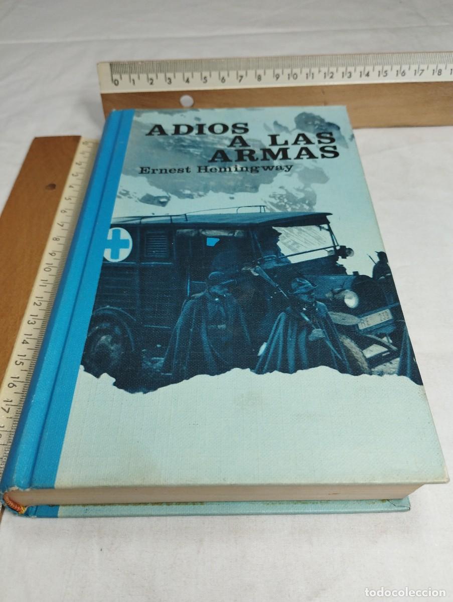Libros de segunda mano: Adi&oacute;s a las armas. Ernest Hemingway, 1969 - Foto 1
