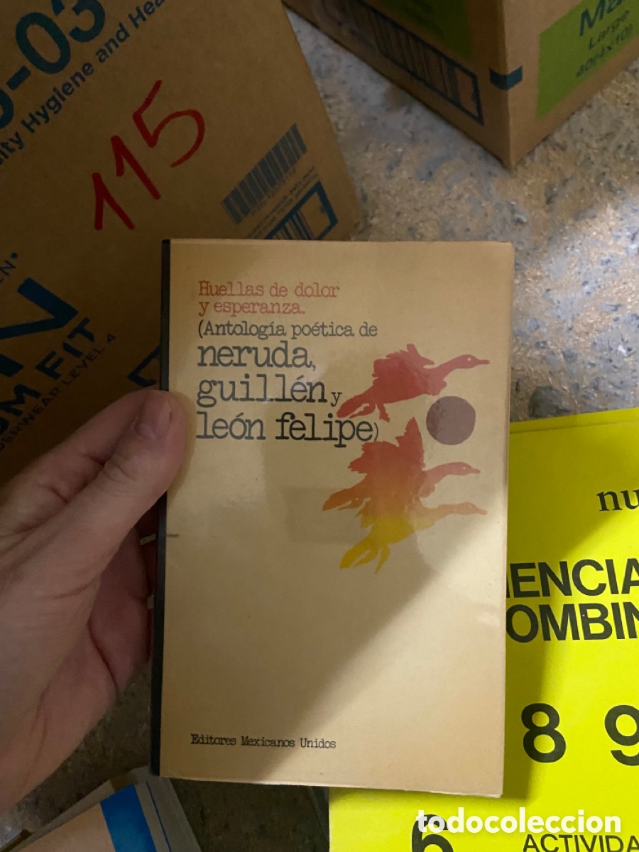 Livres d'occasion: Caja115 Huellas de dolor y esperanza. (Antolog&iacute;a po&eacute;tica de neruda, guillen le&oacute;n felipe