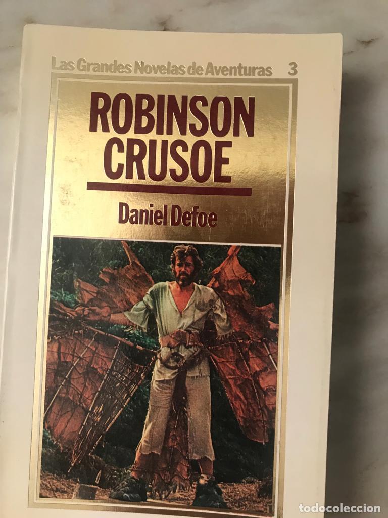 Libros de segunda mano: ROBINSON CRUSOE - DANIEL DEFOE (ORBIS) NOVELA - Foto 1