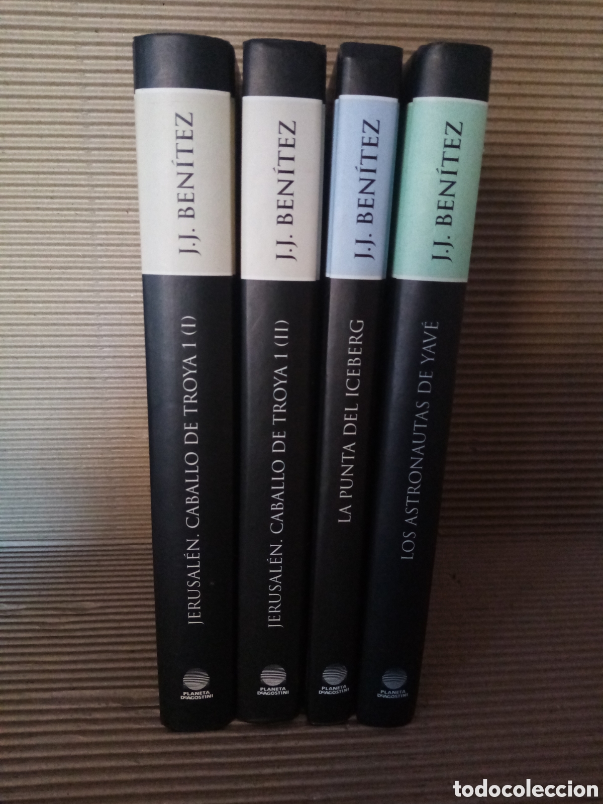 Libros de segunda mano: J. J Ben&iacute;tez. Biblioteca. 4 libros - Foto 1