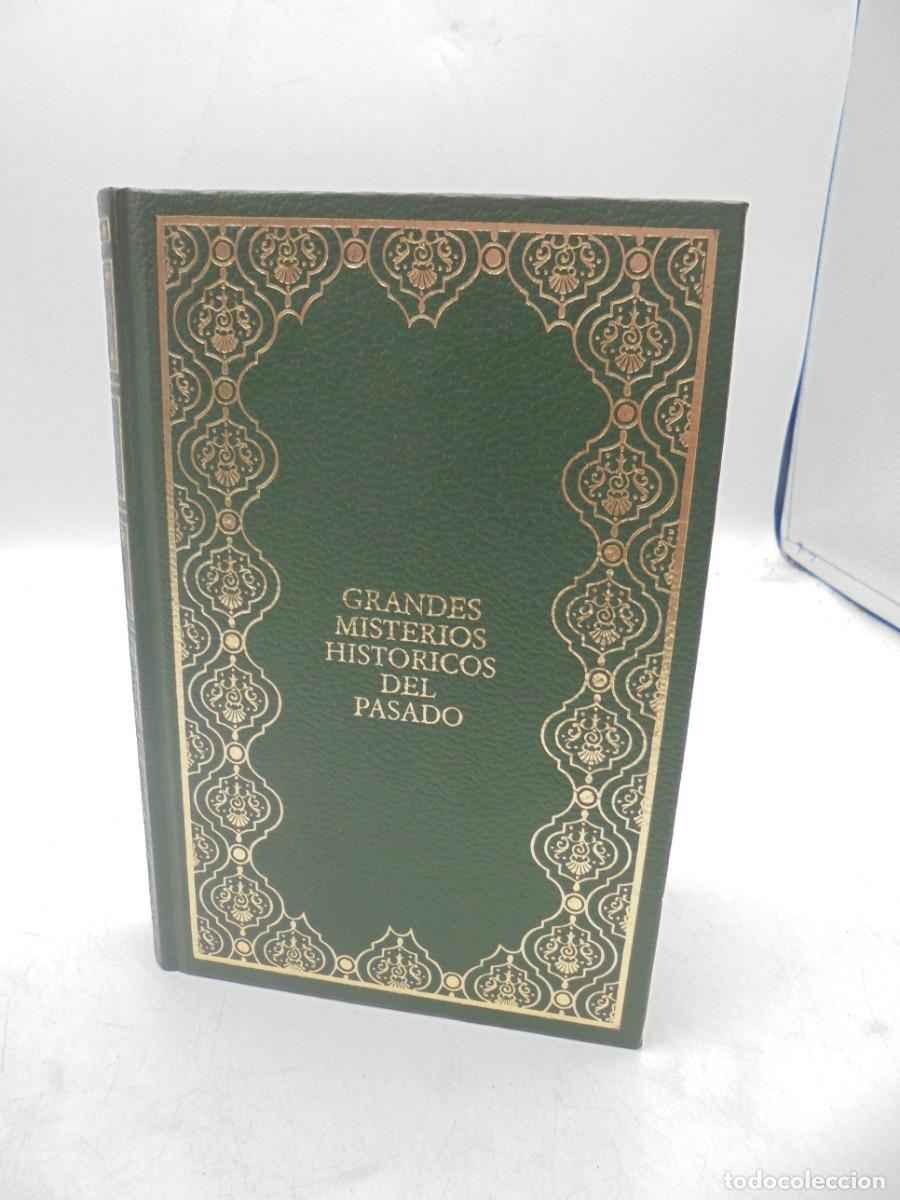 Gebrauchte B&uuml;cher: EN BUSCA DEL SANTO GRIAL/EL NI&Ntilde;O DEL TEMPLE/EL FIN DEL CANADA FRANCES. 1963. PAGS : 246.