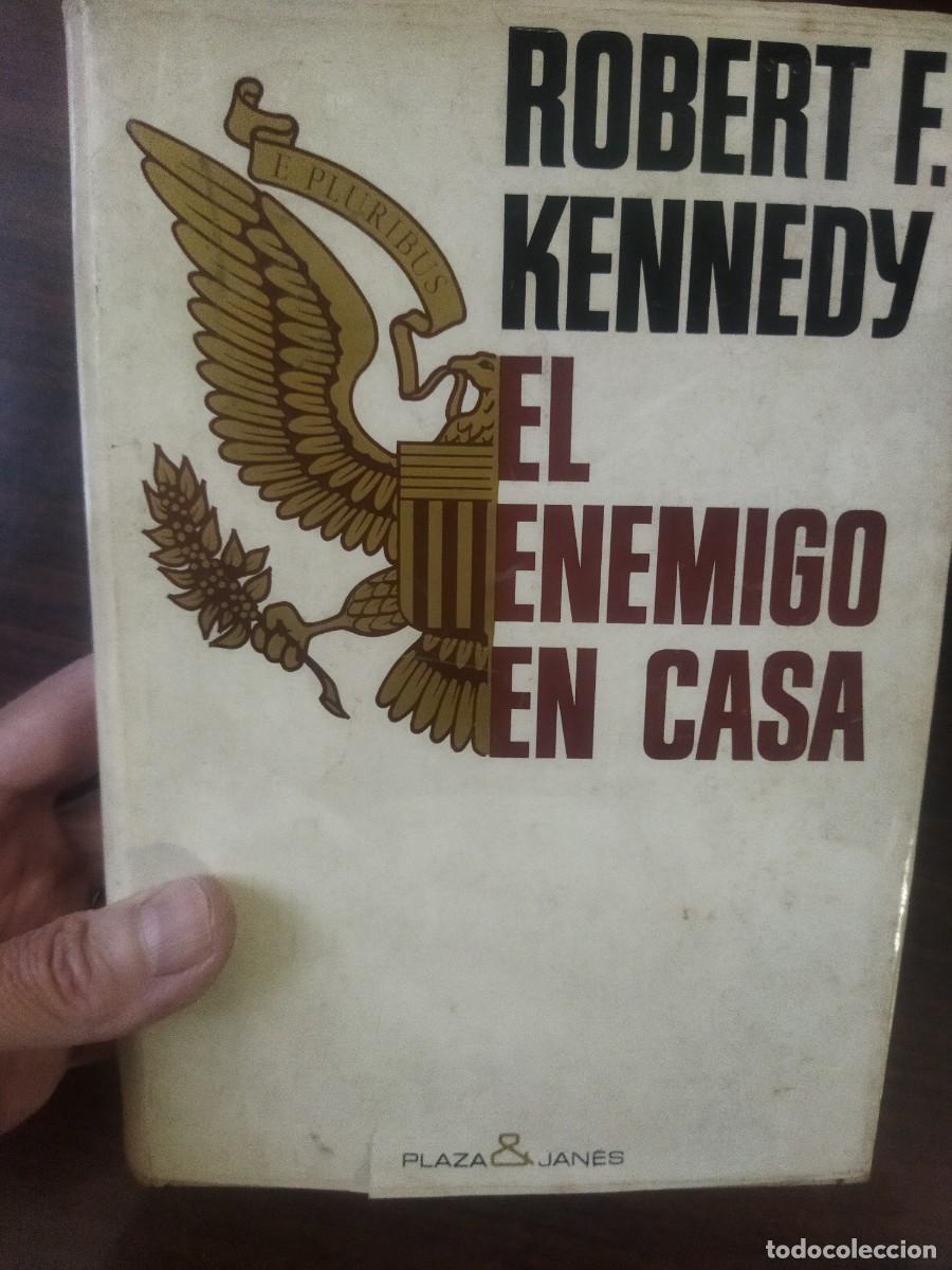 Libros de segunda mano: Robert Kennedy libro - Foto 1