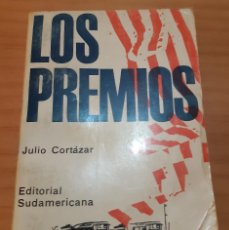 Libros de segunda mano: LOS PREMIOS - JULIO CORTAZAR - EDITORIAL SUDAMERICANA - 426 PÁGINAS - AÑO 1971 - 17,50 X 12 CMS.