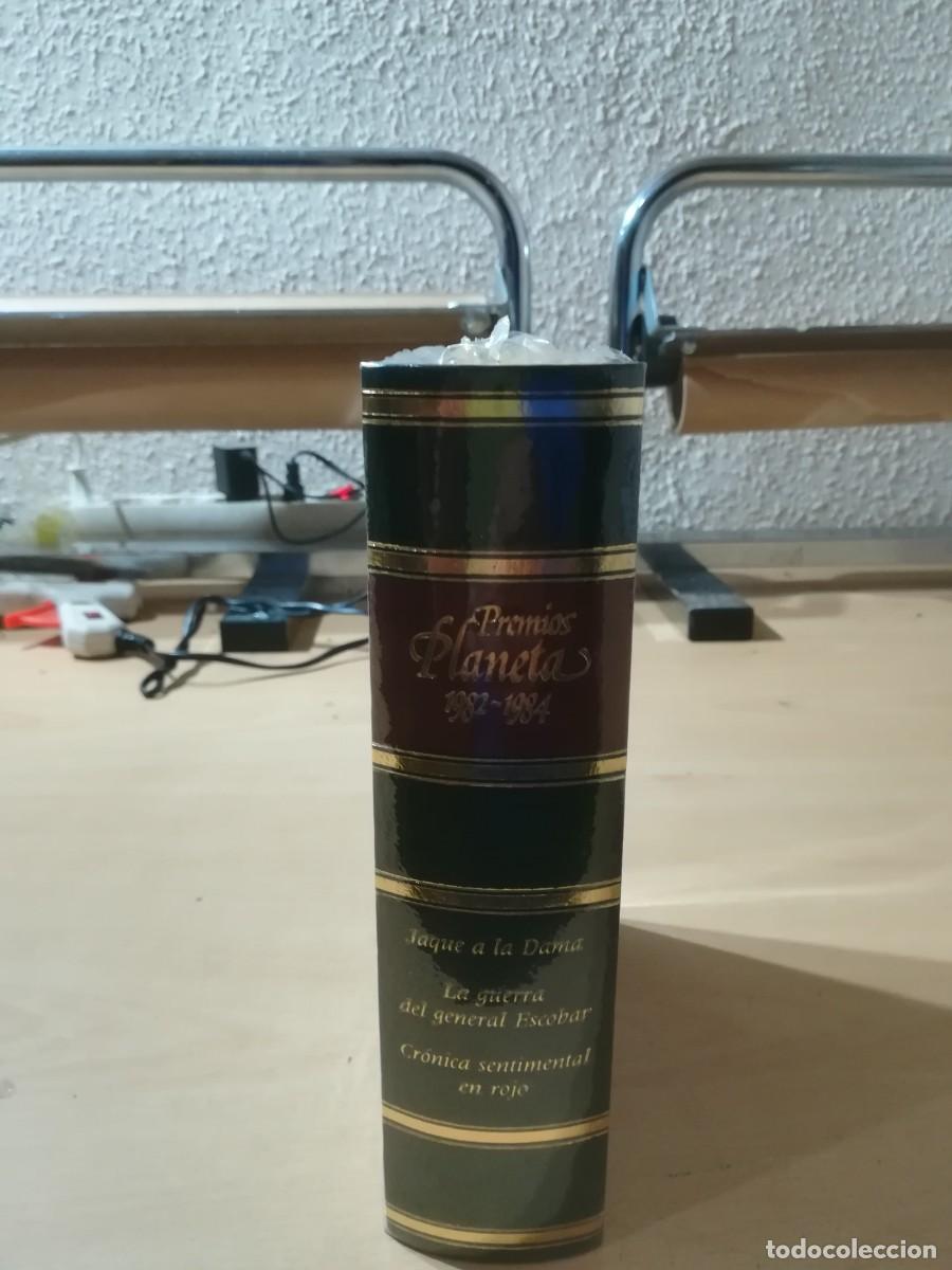 Gebrauchte B&uuml;cher: PREMIOS PLANETA / 1955-1958 / AL37 / TRES PISADAS DE HOMBRE. EL DESCONOCIDO. LA PAZ EMPIEZA NU