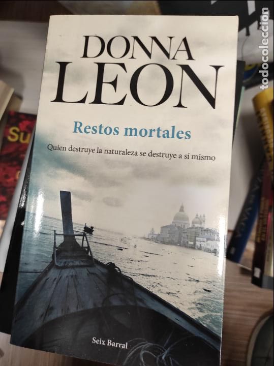 Libros de segunda mano: Restos mortales. Donna Leon. - Foto 1