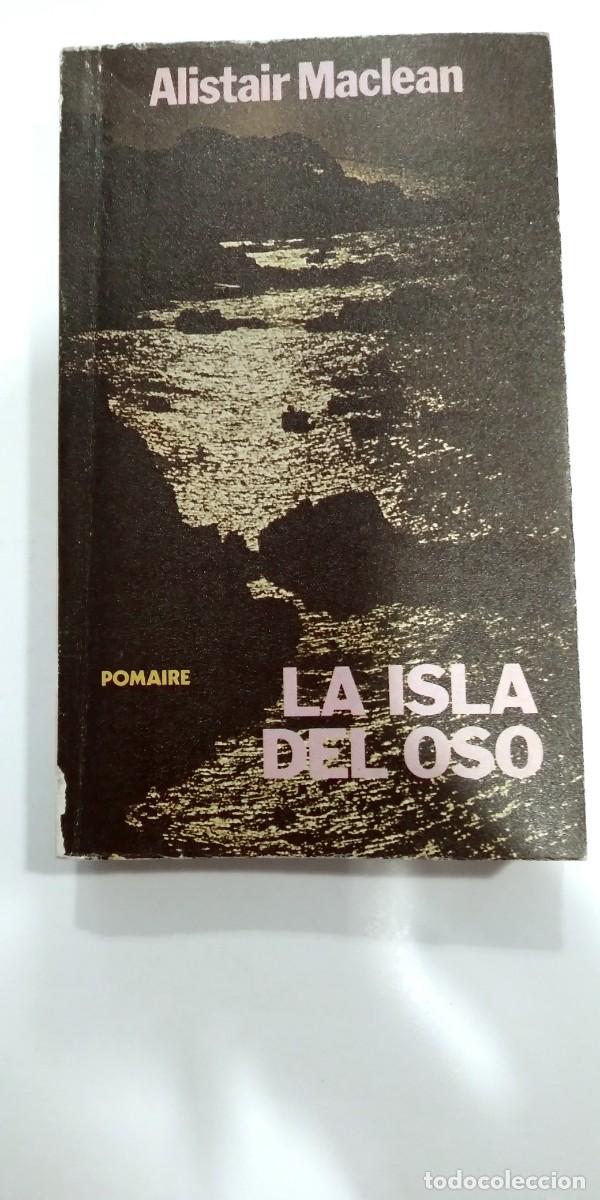 Libros de segunda mano: La isla del oso Alistair Maclean - Foto 1