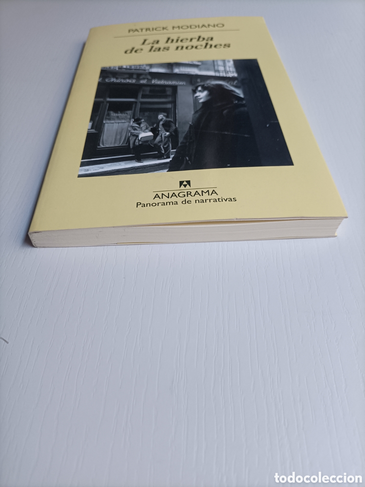 Libros de segunda mano: Las hierba de las noches. Patrick Modiano - Foto 2