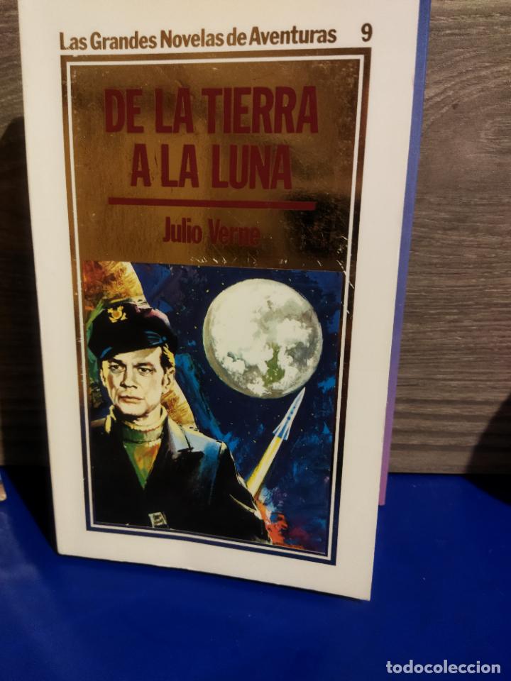 Libros de segunda mano: De la tierra a la luna - Foto 1