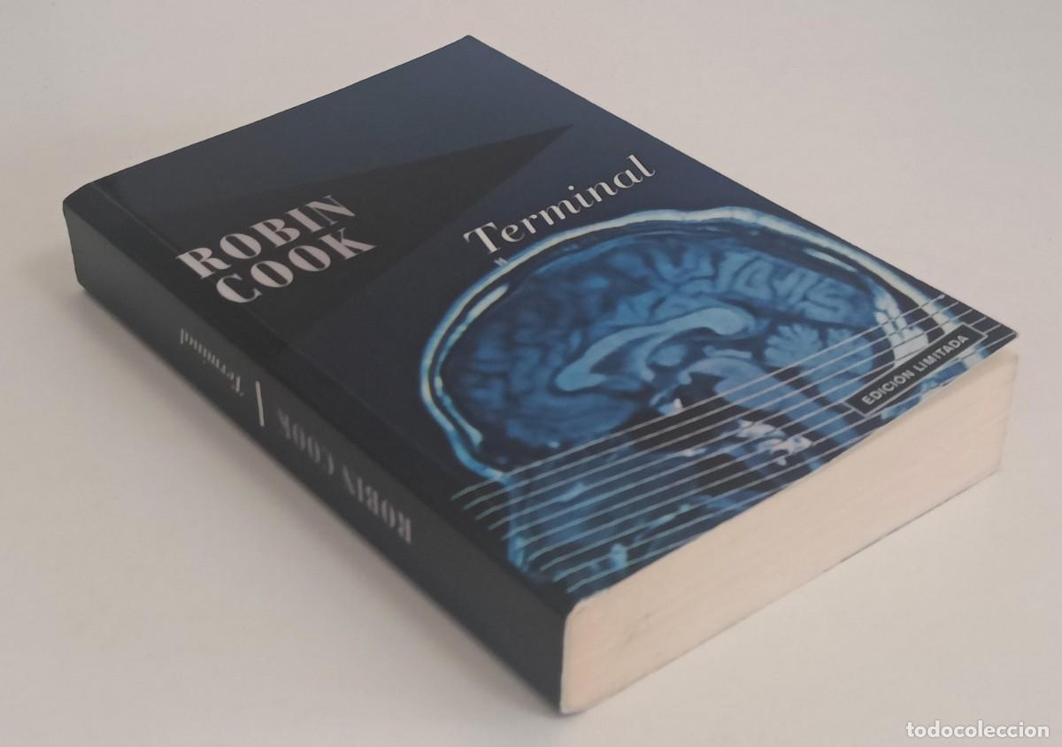 Libros de segunda mano: Terminal. Robin Cook. Ed Random House 2009 - Foto 2