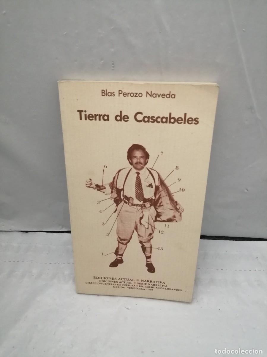 Libros de segunda mano: Tierra De Cascabeles (Primera edici&oacute;n) - Foto 1