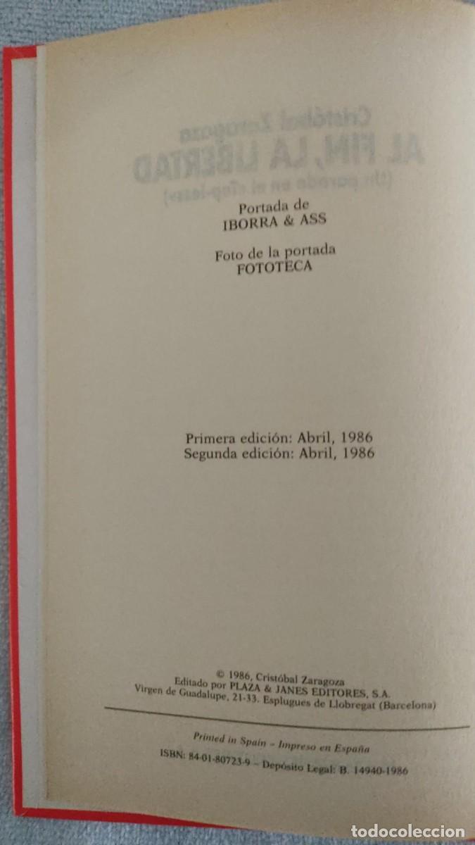 Libros de segunda mano: AL FIN LA LIBERTAD. - Foto 2