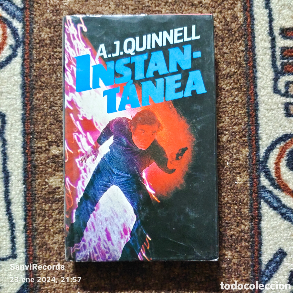 Libros de segunda mano: INSTANT&Aacute;NEA (A.J. QUINNELL) - Foto 1