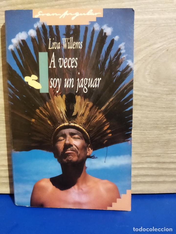 Libros de segunda mano: A veces soy un jaguar - Foto 1