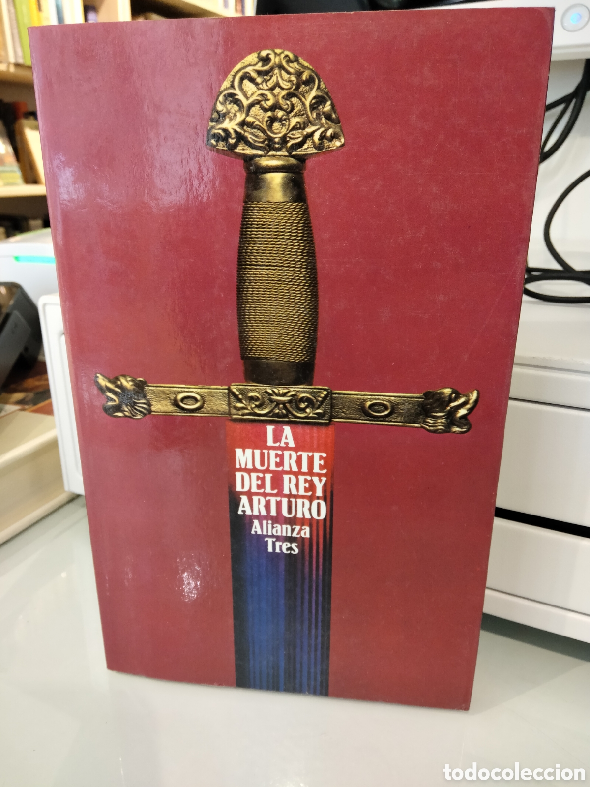 Libros de segunda mano: La muerte del Rey Arturo - Foto 1